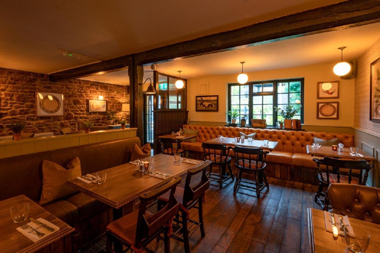Compton Martin The Ring 'O' Bells酒店 外观 照片