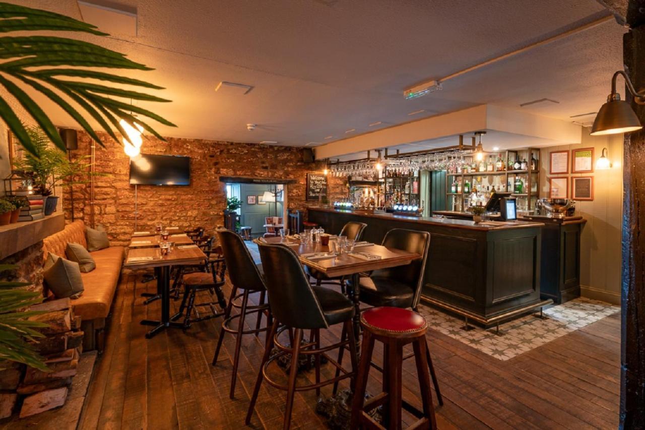 Compton Martin The Ring 'O' Bells酒店 外观 照片